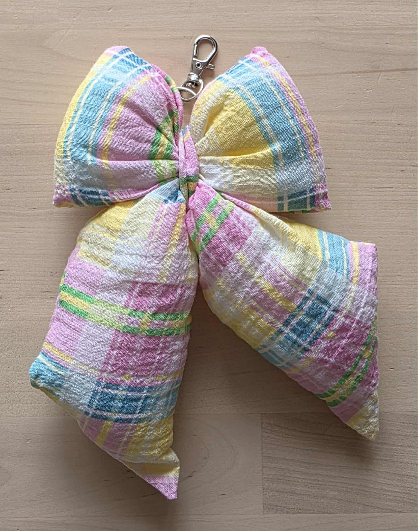 Ready Made Puff Bow Keyring